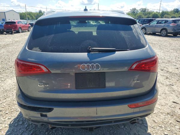 2012 AUDI Q5 Premium Plus
