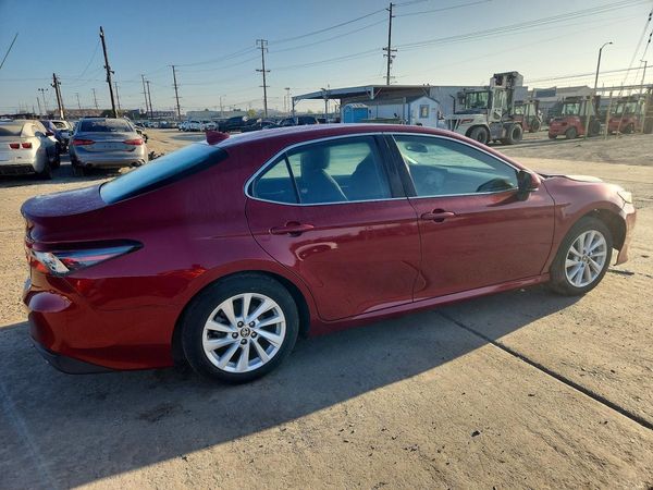 2022 TOYOTA CAMRY LE