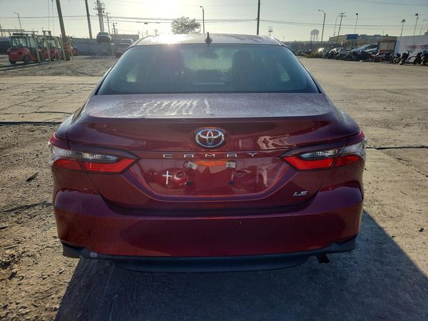 2022 TOYOTA CAMRY LE