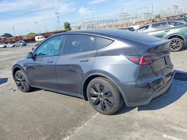 2025 TESLA MODEL Y