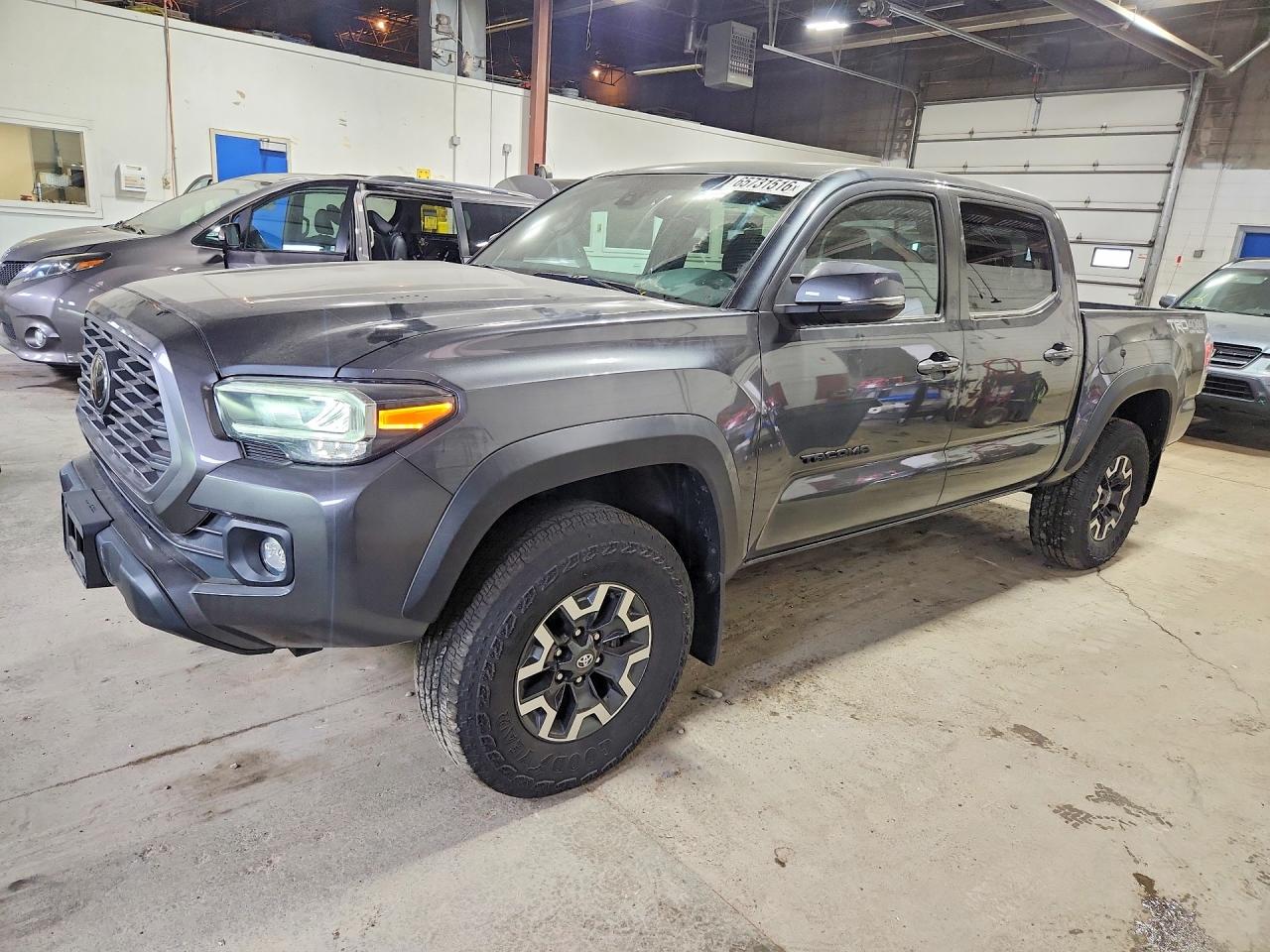 2022 TOYOTA TACOMA SR5