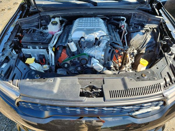2021 DODGE DURANGO SRT Hellcat — Engine bay