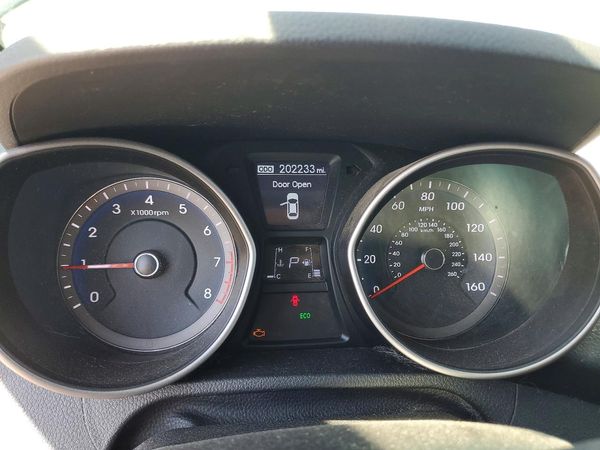 2013 HYUNDAI ELANTRA — ODOM