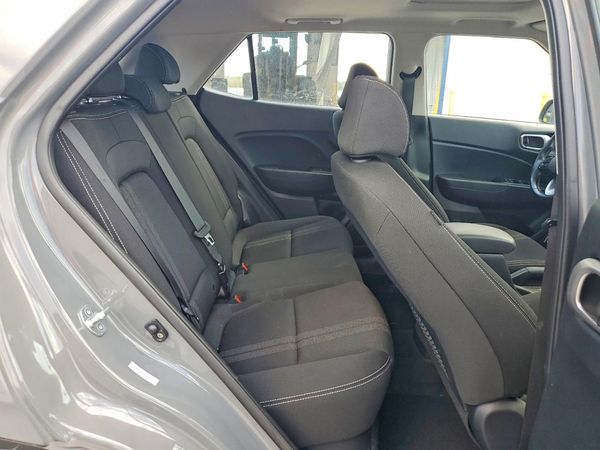 2023 HYUNDAI VENUE SEL, Limited