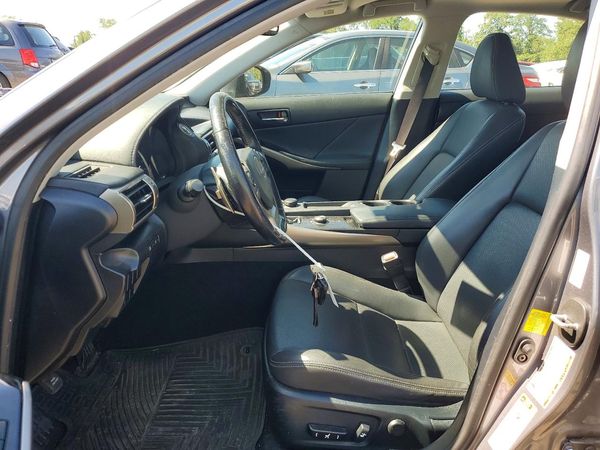 2016 LEXUS IS 200t