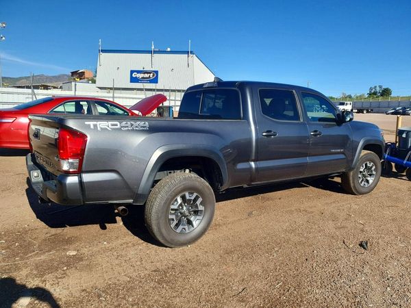2017 TOYOTA TACOMA