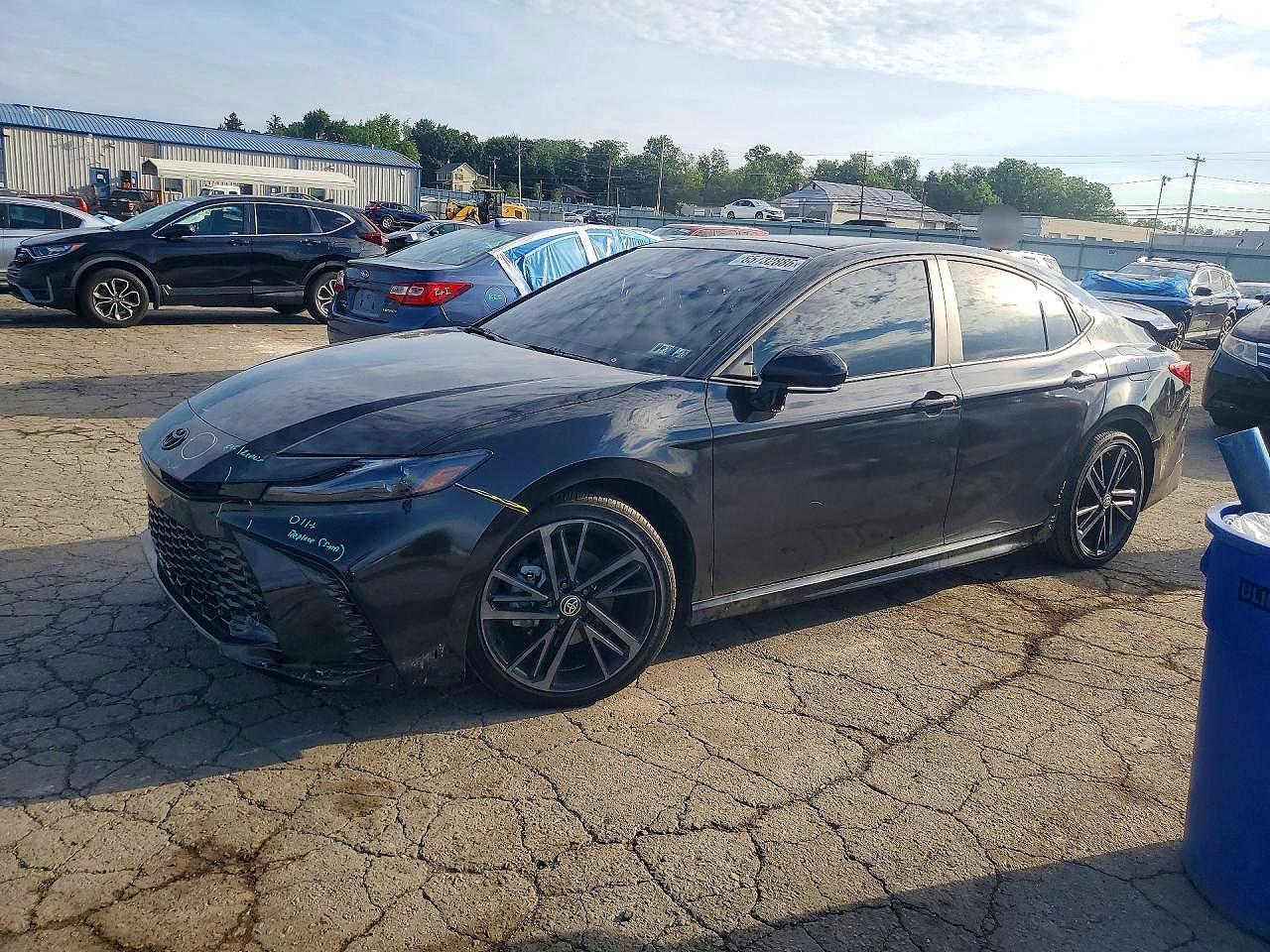 2025 TOYOTA CAMRY