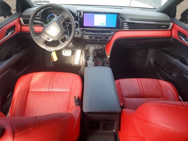 2025 TOYOTA CAMRY