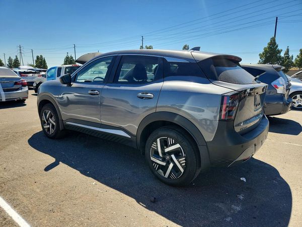 2025 NISSAN KICKS