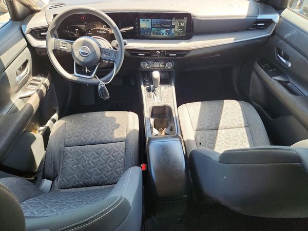 2025 NISSAN KICKS