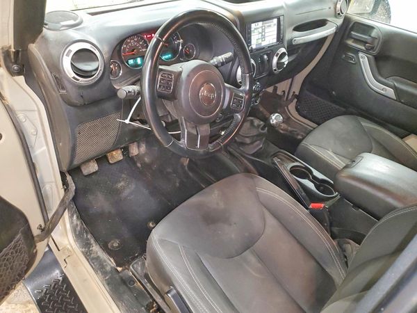 2017 JEEP WRANGLER SAHARA 4X4