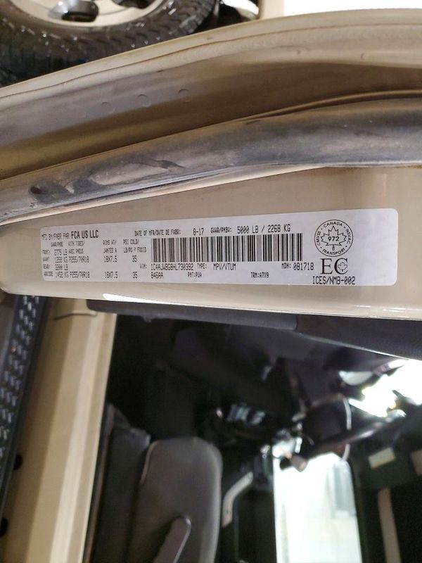 2017 JEEP WRANGLER SAHARA 4X4