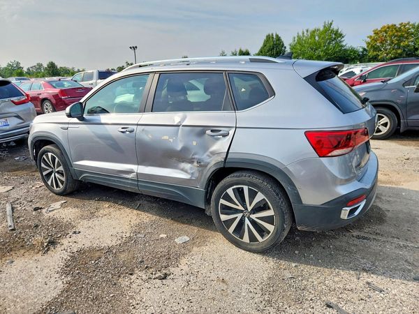 2022 VOLKSWAGEN TAOS SE