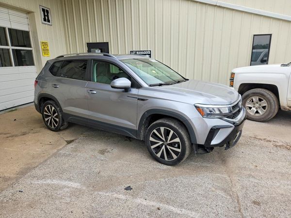 2022 VOLKSWAGEN TAOS SE