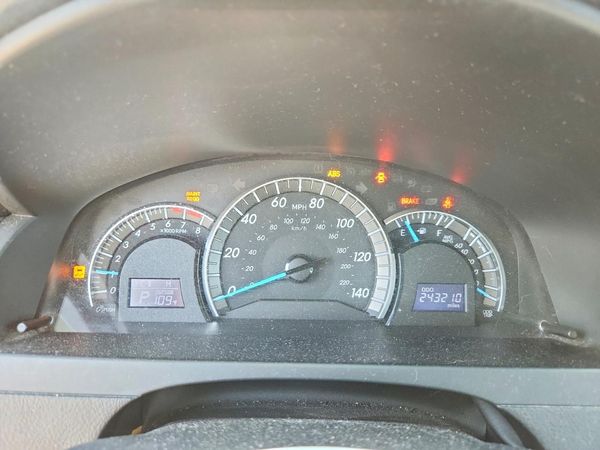 2014 TOYOTA CAMRY