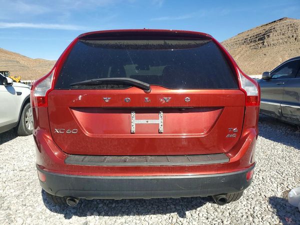 2013 VOLVO XC60