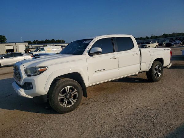 2017 TOYOTA TACOMA SR5/TRD Sport