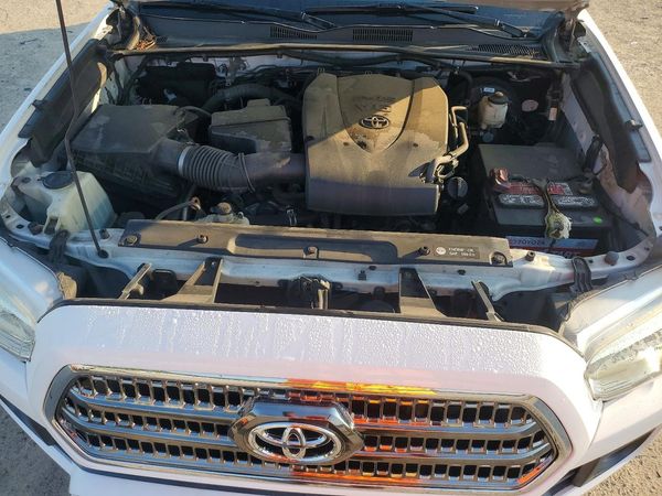 2017 TOYOTA TACOMA SR5/TRD Sport