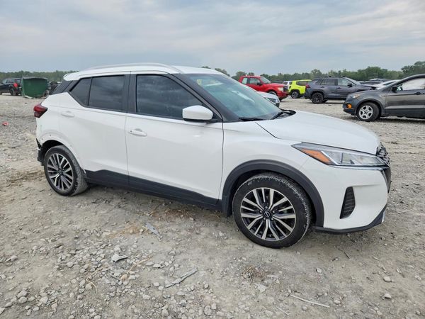 2023 NISSAN KICKS