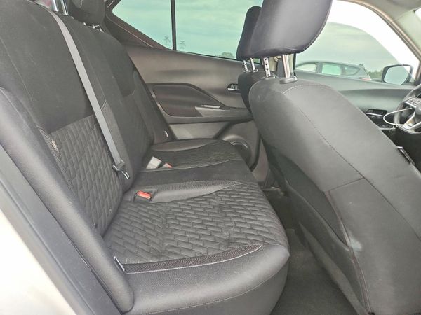 2023 NISSAN KICKS