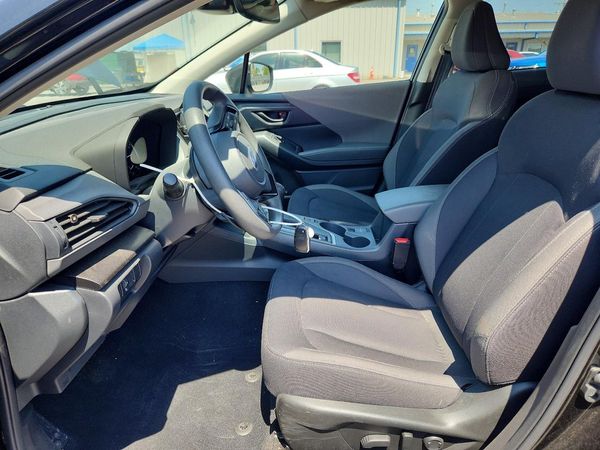 2025 SUBARU CROSSTREK Premium — DENT