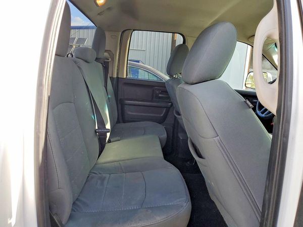 2013 RAM 1500 ST QUAD CAB 4X4