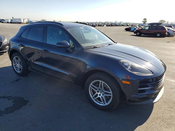 2019 PORSCHE MACAN