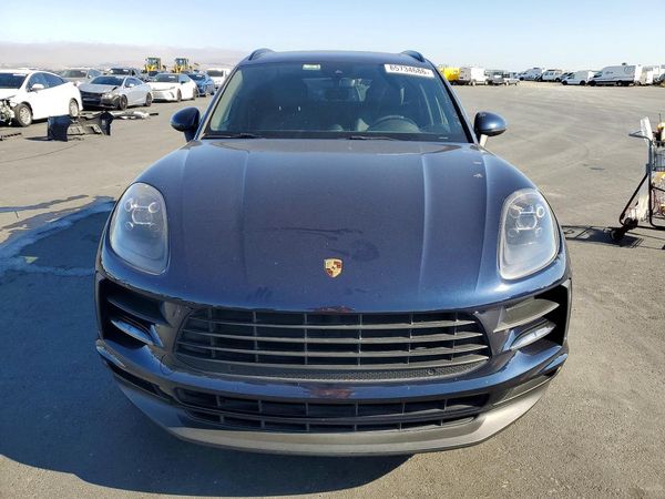 2019 PORSCHE MACAN