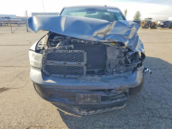 2013 RAM 1500 ST REG CAB 4X2