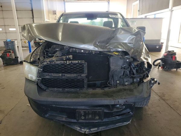 2013 RAM 1500 ST REG CAB 4X2
