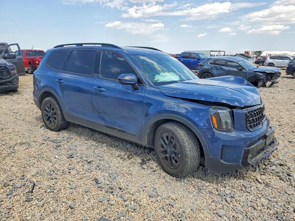 2024 KIA TELLURIDE — Passenger 3/4