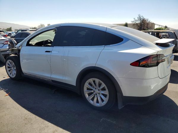 2020 TESLA MODEL X