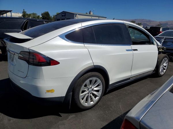 2020 TESLA MODEL X
