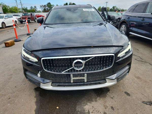 2018 VOLVO V90 CROSS COUNTRY