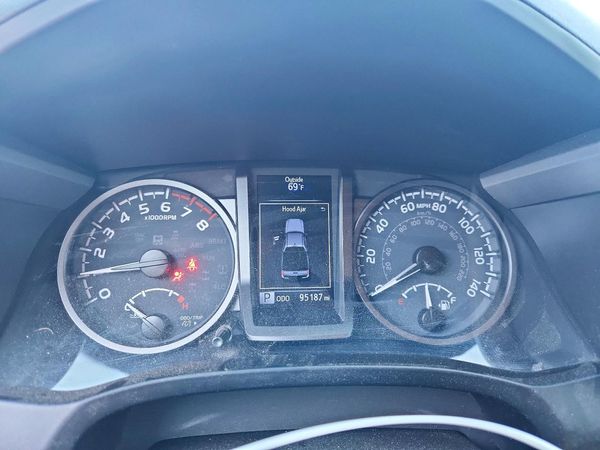 2021 TOYOTA TACOMA SR5