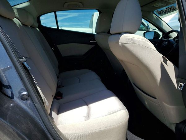 2015 MAZDA 3