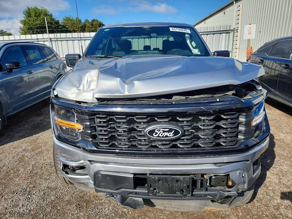 2025 FORD F150