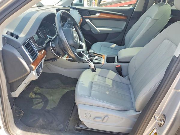 2021 AUDI Q5 quattro Premium