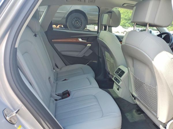 2021 AUDI Q5 quattro Premium