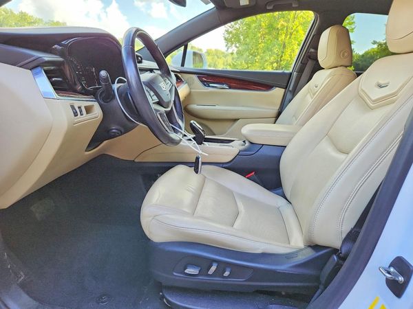 2018 CADILLAC XT5