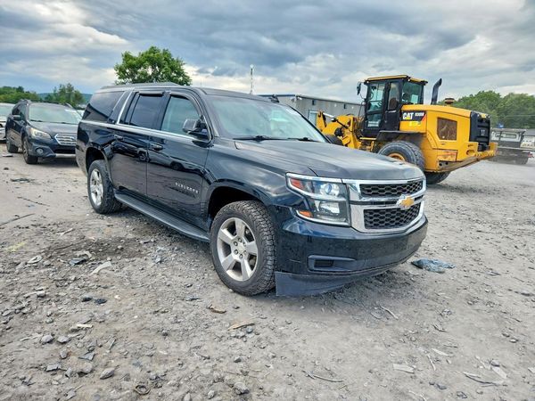 2017 CHEVROLET SUBURBAN LT