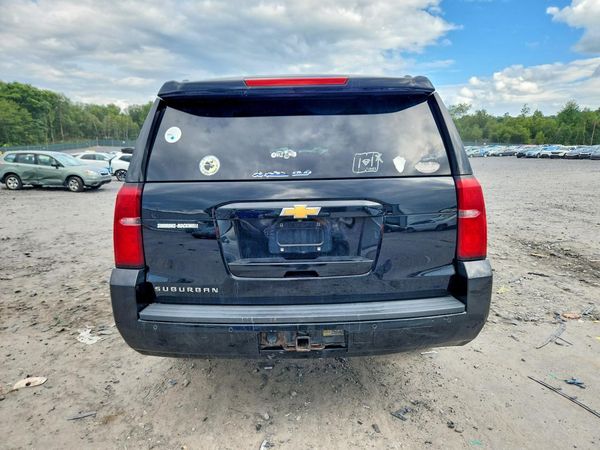 2017 CHEVROLET SUBURBAN LT