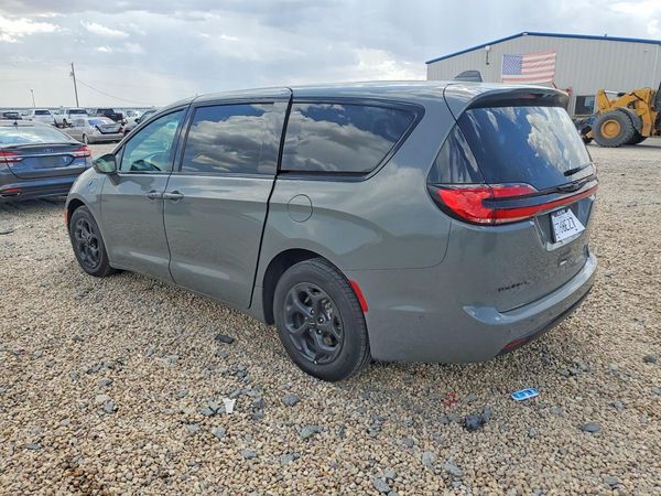 2022 CHRYSLER PACIFICA Limited — DSRA