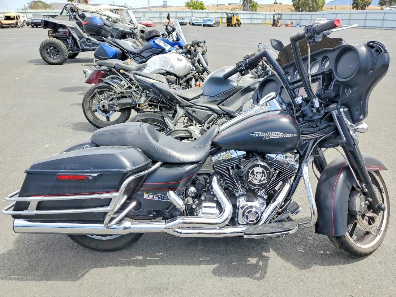 2015 HARLEY-DAVIDSON FLHXS