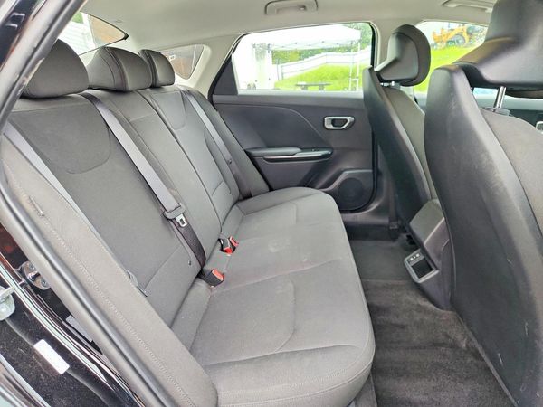 2026 KIA K4 LX, LXS