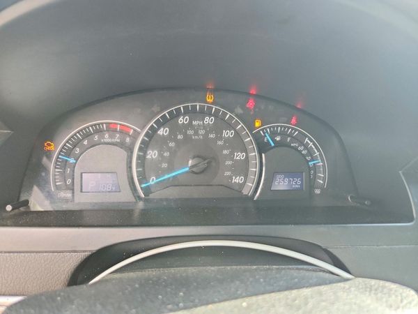 2012 TOYOTA CAMRY