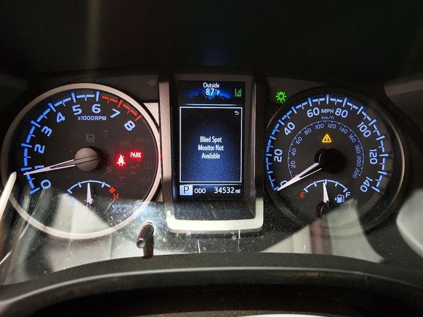 2021 TOYOTA TACOMA SR5