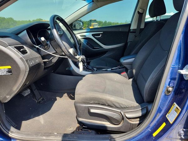 2015 HYUNDAI ELANTRA