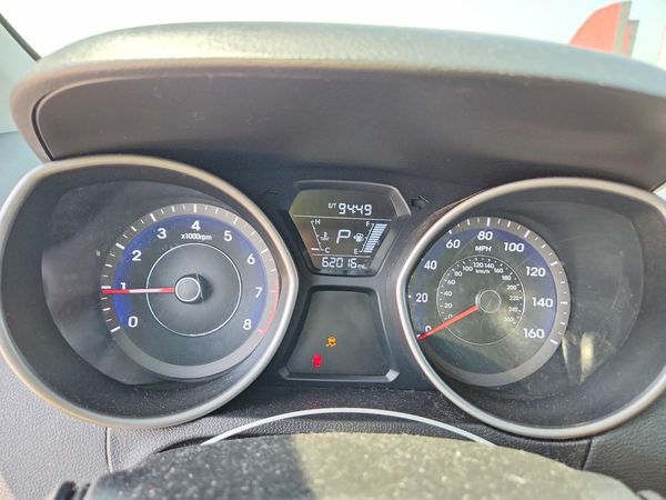 2015 HYUNDAI ELANTRA