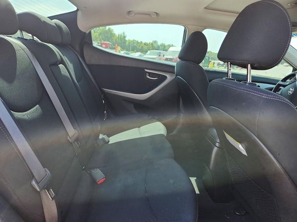 2015 HYUNDAI ELANTRA